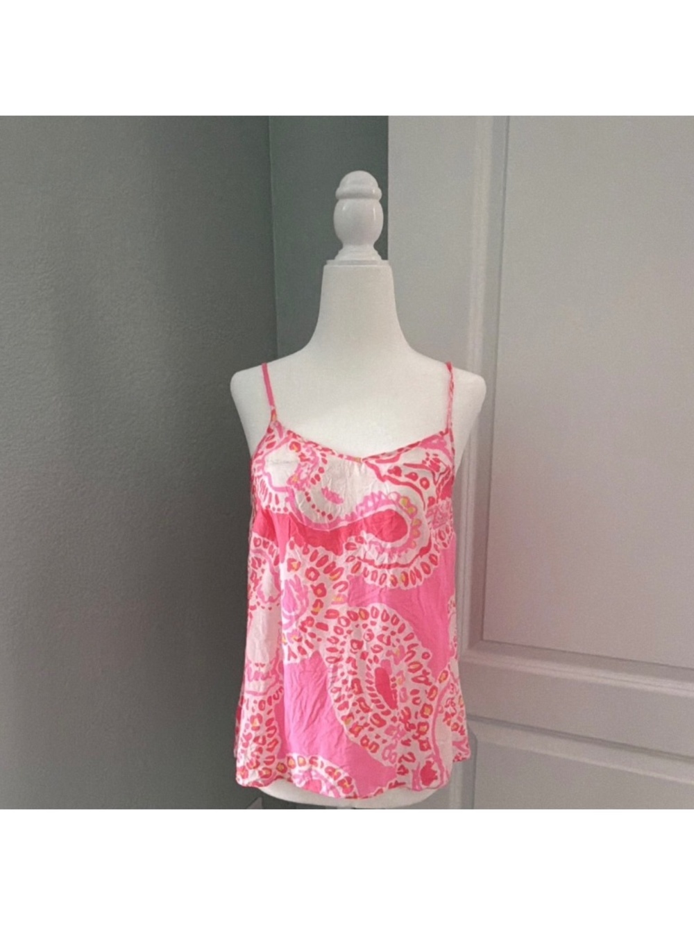 Ladies Lilly Pulitzer camisole top
